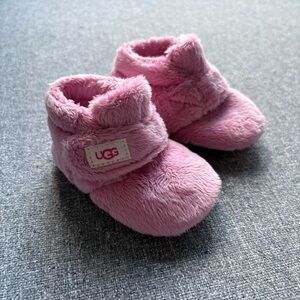 UGG Baby Plush Pink Slippers Size 2-3